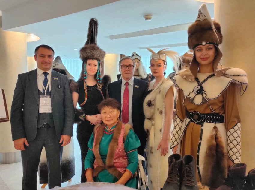 Этнические костюмы из Zабайкалья продемонстрировали на Всероссийской выставке-дефиле в Ханты-Мансийске   